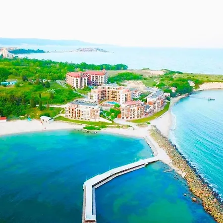 Marina Breeze - Firstline & Seaview Apartamento *