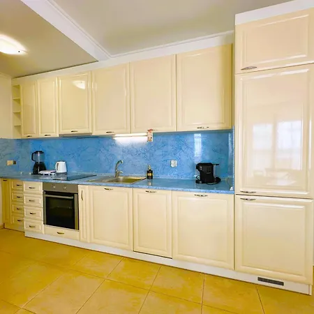 Apartamento Marina Breeze - Firstline & Seaview *