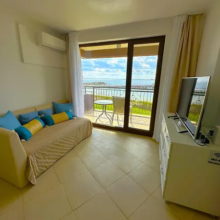 Apartamento Marina Breeze - Firstline & Seaview *
