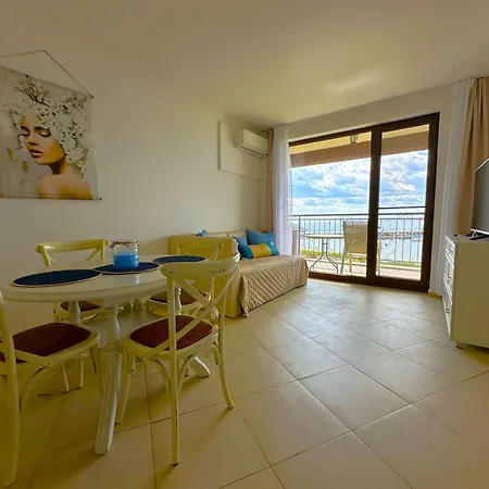 Marina Breeze - Firstline & Seaview Apartamento Nesebar